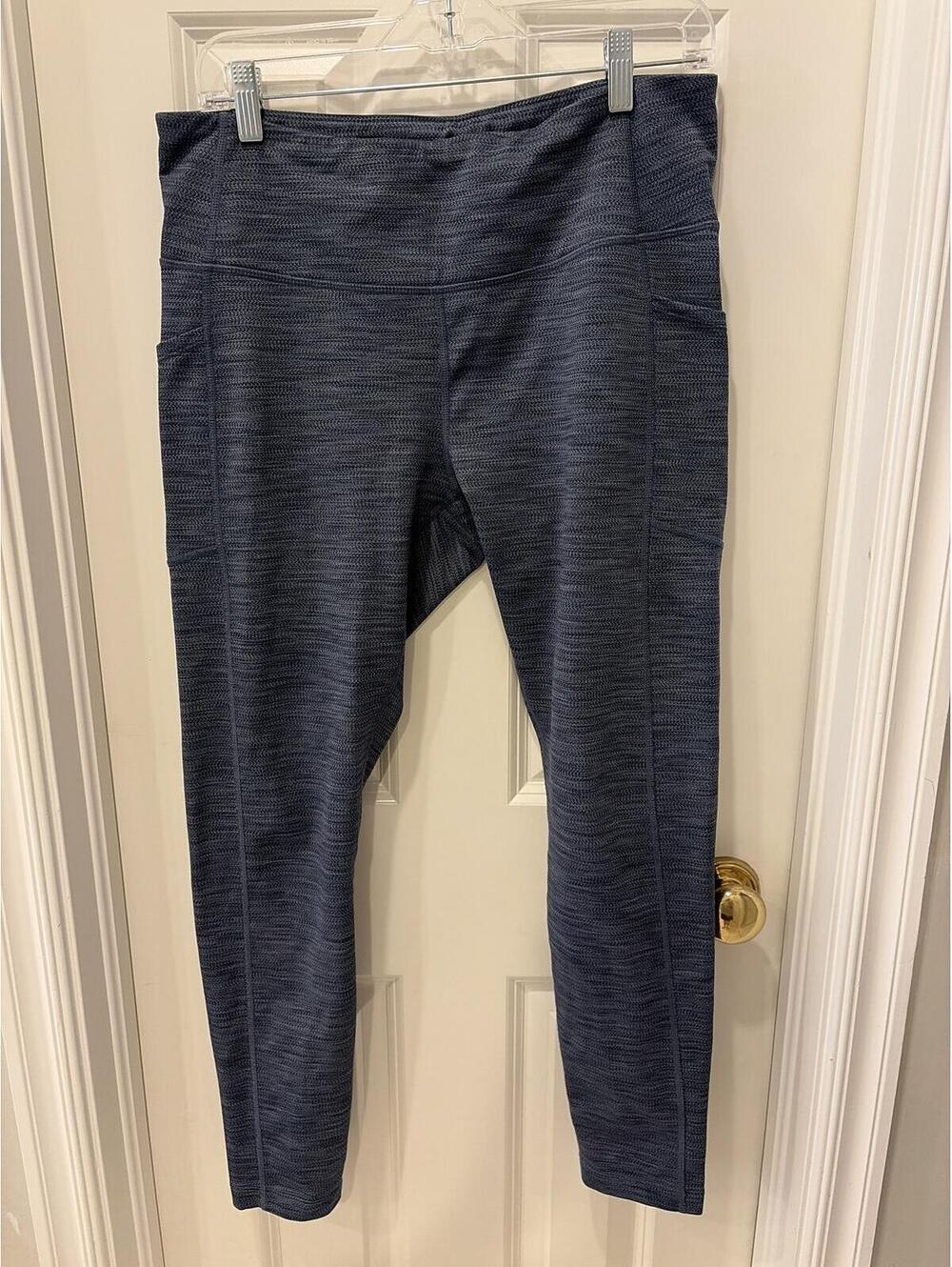 Mondetta Performance + Luxury Navy Textured High-Rise Leggings, size large